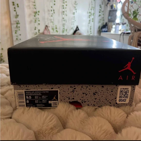Jordan 4 military black